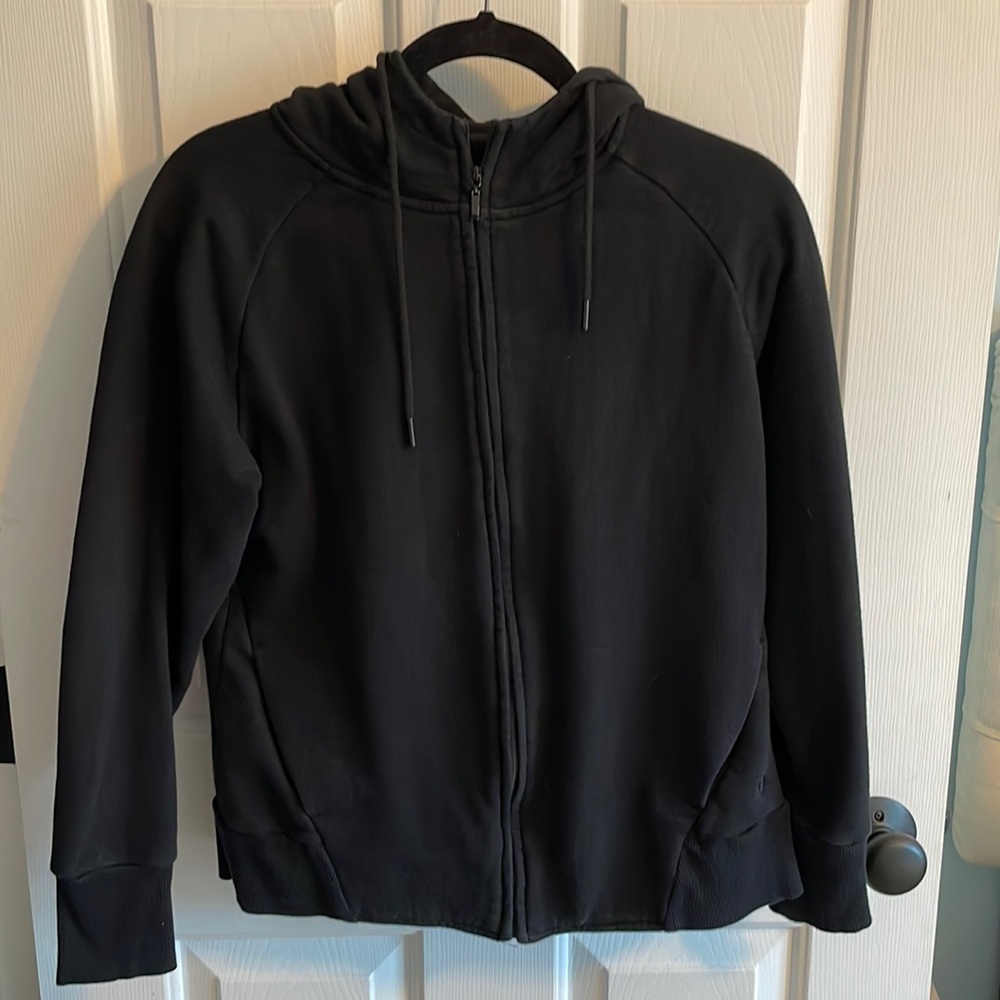 Club Pilates Tavi Noir Hoodie - Size M